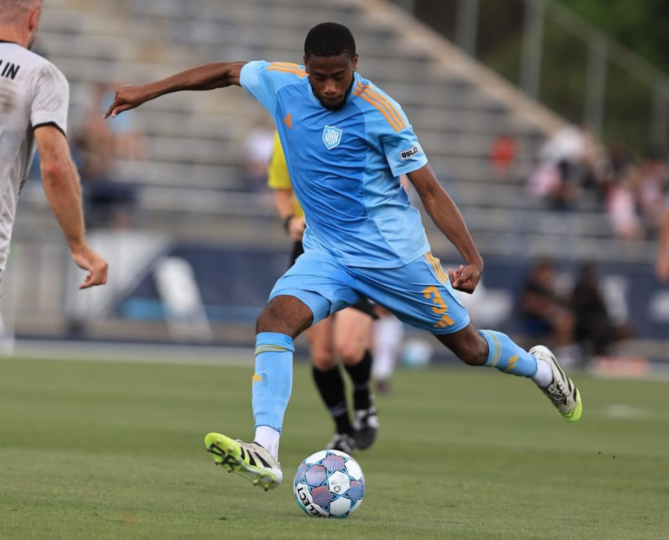 Sporting JAX vuelve a reaccionar y empata 2-2 ante Brooklyn FC en partido suspendido por tormenta