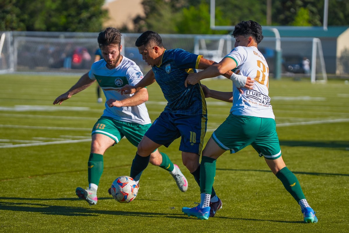 Jax United expone su invicto por un lugar en la final