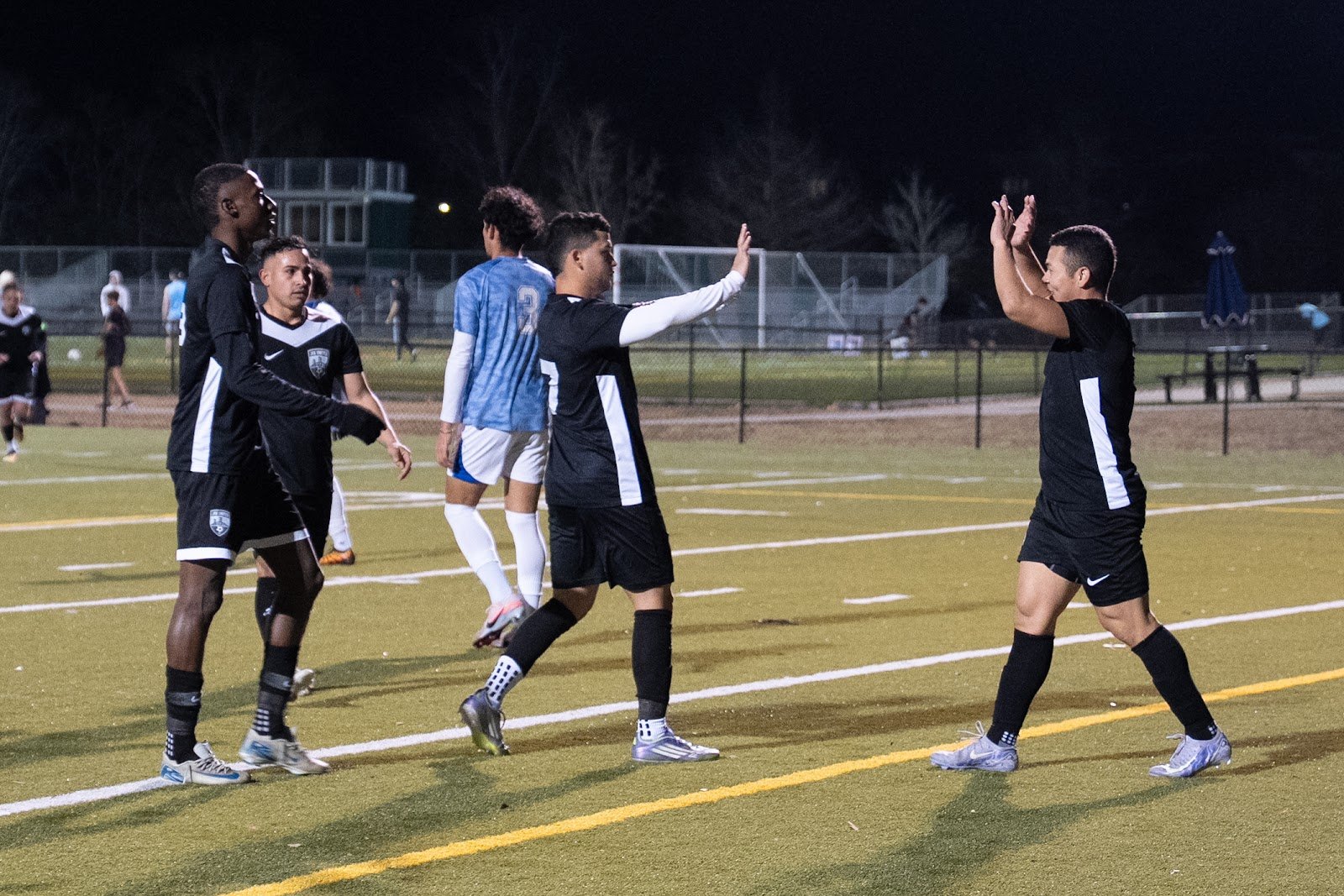 Jax United impone carácter en casa y derrota a Shark Coast FC